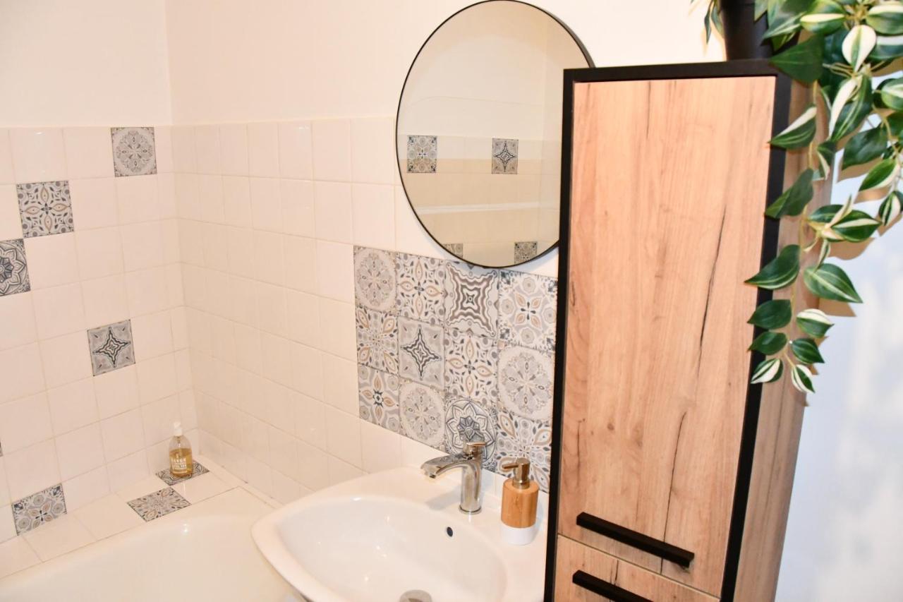 Appartement 32 M2 Intra Muros - Wifi - Netflix - Bureau Awinion Zewnętrze zdjęcie